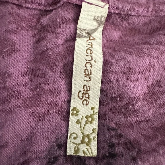 American Age purple Fitted Embellished T-Shirt, M - Picture 4 of 4